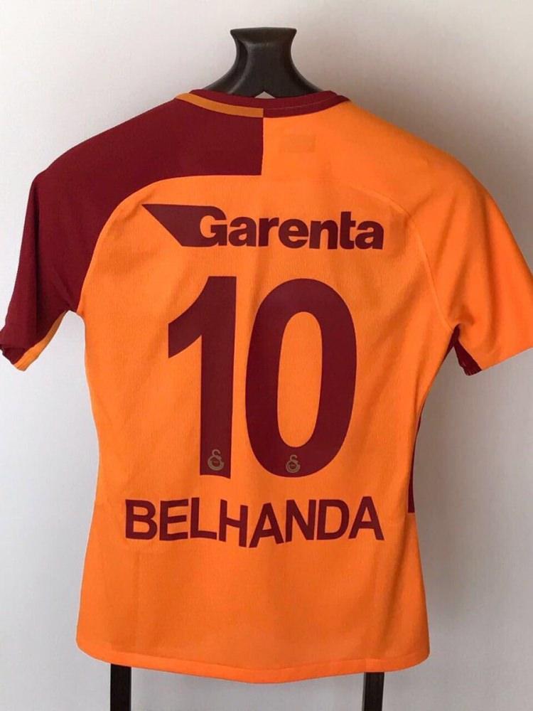 <p>Galatasaray'da 10 numaralı formanın Belhanda'ya verilmesi sosyal medya'yı salladı.</p>
