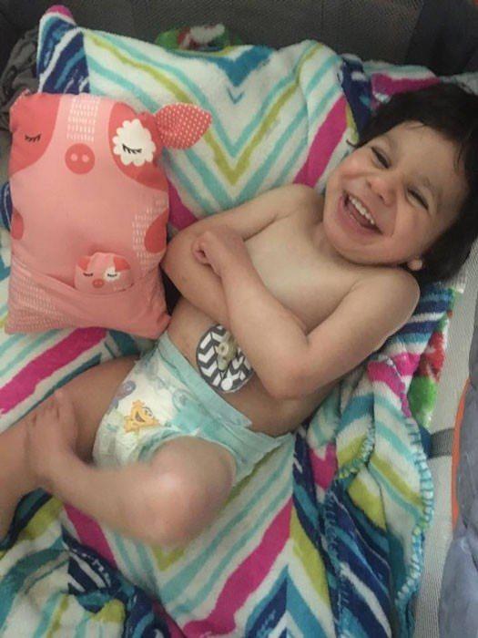 <p>Priscilla ve David, Ryan’a hakettiği hayatı sunabilmek için elinden geleni yaptı. Ryan’ın evlat edilişinin ardından bir yıl geçti ve kimse çocuğu tanıyamadı. Tanıdık tek şey ise suratındaki gülümsemeydi.<br />
</p>