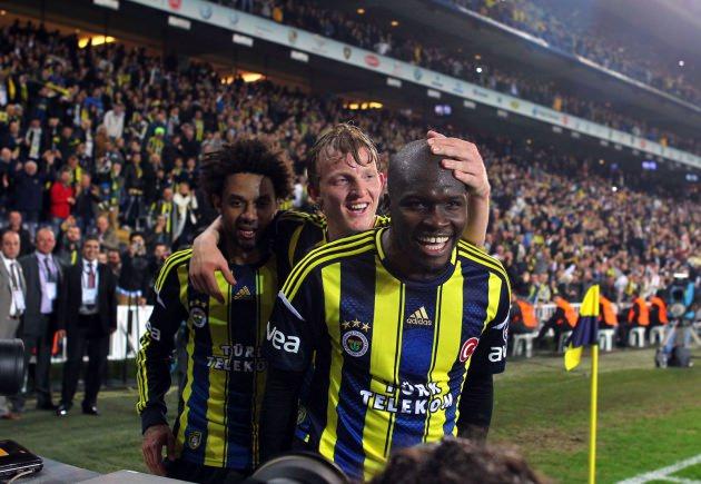 <p>Fenerbahçe 27 Ocak 2012 günü Moussa Sow'u 27 milyon TL (10 milyon Euro) bonservis bedeliyle transfer etti.</p>