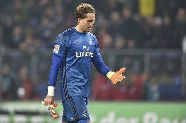 <p>Rene Adler - Hamburg - Yaş: 32</p>

