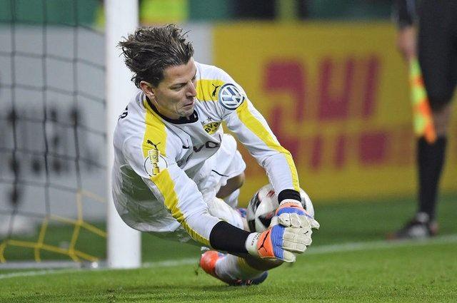 <p>Roman Weidenfeller - Borussia Dortmund - Yaş: 36</p>