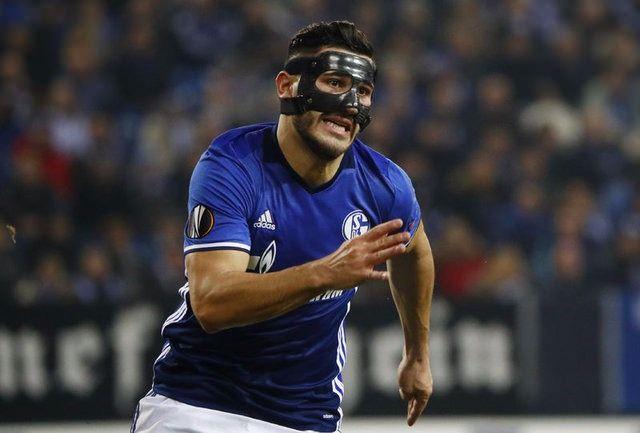 <p>SOL BEKLER</p>
<p>Sead Kolasinac - Schalke 04 - Yaş: 23</p>