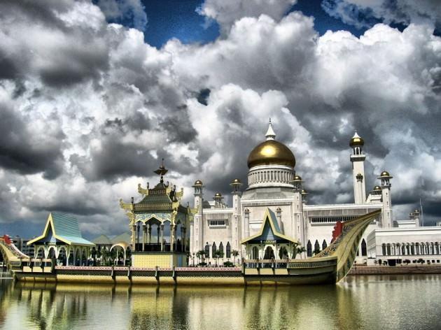 <p>Jame Asr Hassanil Bolkiah-Brunei</p>
