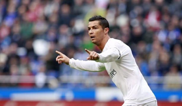 <p><strong>1. Real Madrid</strong></p>
<p>Forma: Adidas 158 milyon dolar</p>
<p>Forma sponsoru: Emirates 34 milyon dolar</p>
<p>Stadyum: United Arab Emirates 28 milyon dolar</p>