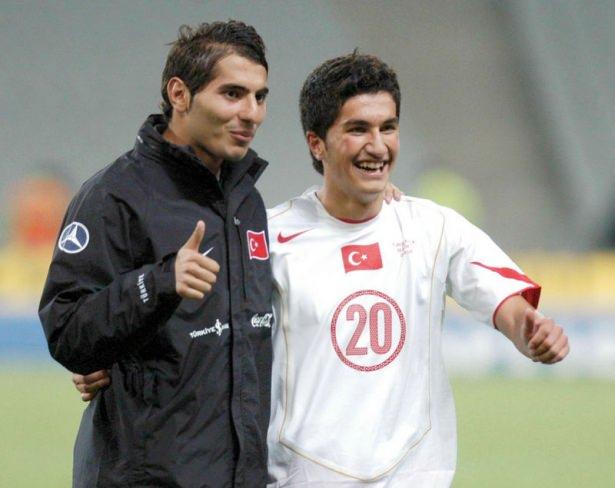<p>Almanya'ya gol atan Halil Altıntop ve Nuri Şahin... 2005</p>