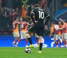 İtalyanlar bir ma&ccedil;ta Kenan'ın pabucunu &ccedil;atıya attı: 'Eski halinden eser yok'