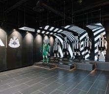 T&uuml;rk kul&uuml;pleri mağaza gelirlerinde devlerle kapışıyor: İlk 20'de 3 takım