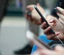 BTK d&uuml;ğmeye bastı! Cep telefonu tarifelerine 1 Nisan zammı geldi