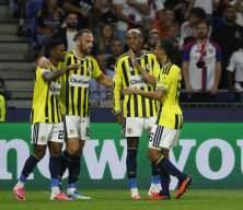Avrupa basını Fenerbah&ccedil;e'yi konuşuyor! 'Lyon'u vurdular'