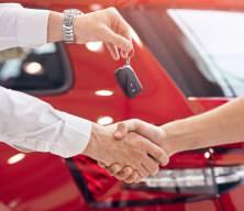 Uygun fiyatlı otomobillerde rekabet kızıştı! İşte 1 milyon TL altında en &ccedil;ok ilan verilen 10 model