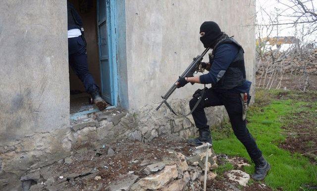 <p>125 PKK’lı öldürüldü. </p>

<p> </p>
