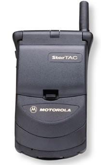 Motorola StarTAC  Uzakdoğu ve Avrupalı telefon üreticilerine karşı Amerikan Motorola firmasının 1997 yılında piyasaya sürdüğü kapaklı ve uzayabilen antenli StarTAC modeli 112 gramlık ağırlığı ve titreşim özelliği ile öne çıkmıştı. O yıllarda Amerikan filmlerinde en çok gördüğümüz cep telefon modeli olan Motorola StarTAC ülkemizde de yoğun ilgi görmüştü.