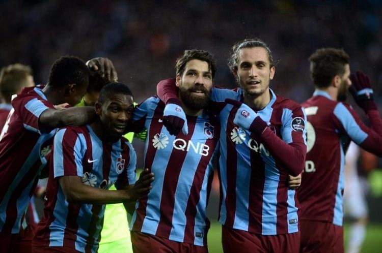 <p>5- Trabzonspor</p>

<p>Toplam oyuncu: 25<br />
Teknik direktör: Ersun Yanal<br />
En pahalı oyuncu: Onur Kıvrak (6 Milyon Euro)<br />
Yeni kadro değeri: 59.40 Milyon Euro<br />
Eski kadro değeri: 61.50 Milyon Euro</p>
