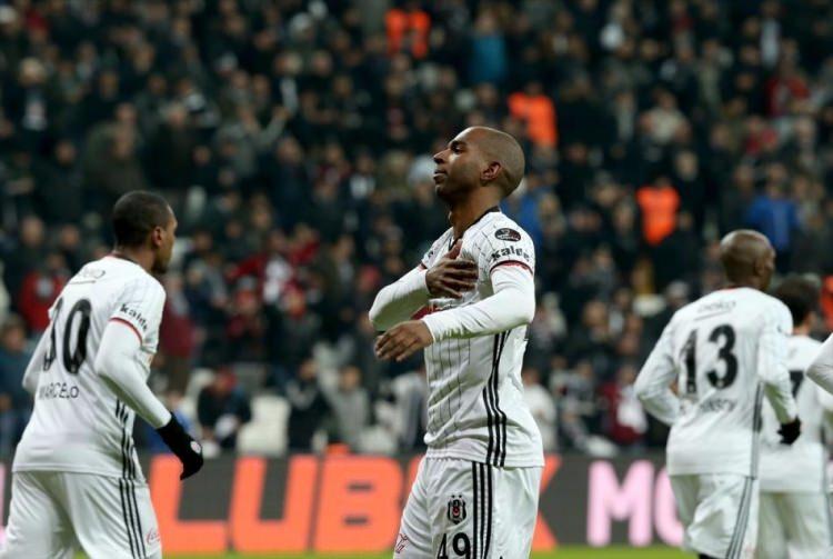 <p>2- Beşiktaş</p>
<p>Toplam oyuncu: 27<br />
Teknik direktör: Şenol Güneş<br />
En pahalı oyuncu: Oğuzhan Özyakup (12.50 Milyon Euro)<br />
Yeni kadro değeri: 125.55 Milyon Euro<br />
Eski kadro değeri: 115.25 Milyon Euro</p>