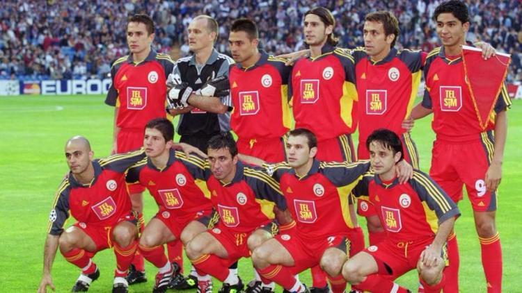 <p><strong>Galatasaray - 2001 / 02</strong></p>

<p><strong>Önceki sezon Lig sırası:</strong> 2</p>

<p><strong>O sezon sonu lig sıralaması:</strong> 1</p>

<p><strong>Avrupa'da ilerlediği nokta:</strong> Şampiyonlar Ligi 2. Grup aşamasında elendi</p>
