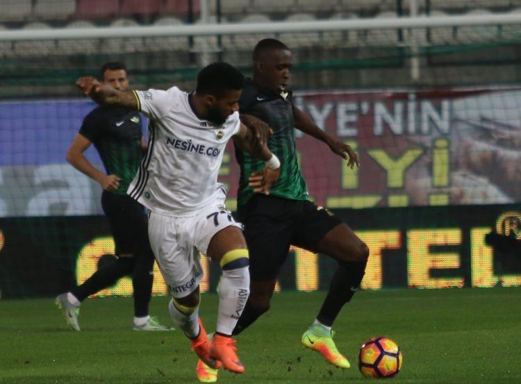<p><span style="color:#FFFF00"><strong>En az atan</strong></span></p>

<p>Süper Lig'de geride kalan 10 haftada en az golü Akhisar Belediyespor kaydetti.</p>

<p>Ligde averajla 17. sırada yer alan Ege temsilcisi, oynadığı 10 maçta sadece 6 gol attı, kalesinde ise 14 gol gördü.</p>

<p>Süper Lig'in yeni ekiplerinden Aytemiz Alanyaspor ise 10 haftada attığı 14 gole karşın rakiplerinin 21 golüne engel olamadı ve ligin en çok gol yiyen takımı olarak dikkati çekti.</p>

