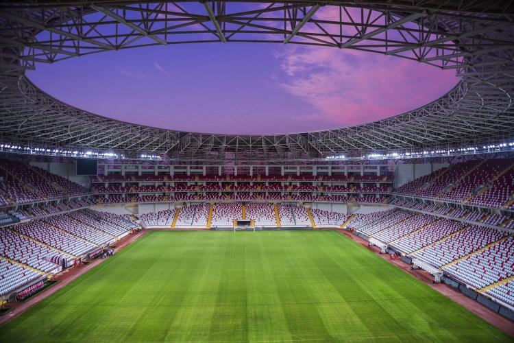 <p>Antalyaspor 17 bin</p>
