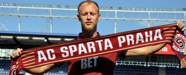 <p>9- Semih Kaya<br />
Galatasaray --> Sparta Prag<br />
2 milyon euro</p>
