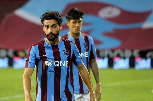 <p>Bu savaşın kahramanı ise Trabzonspor'un orta alandaki yıldızı Mehmet Ekici...</p>