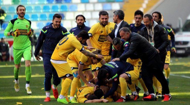 <p>TFF 1. Lig: Ankaragücü</p>
<p>(Süper Lig'de 49 Yıl)</p>