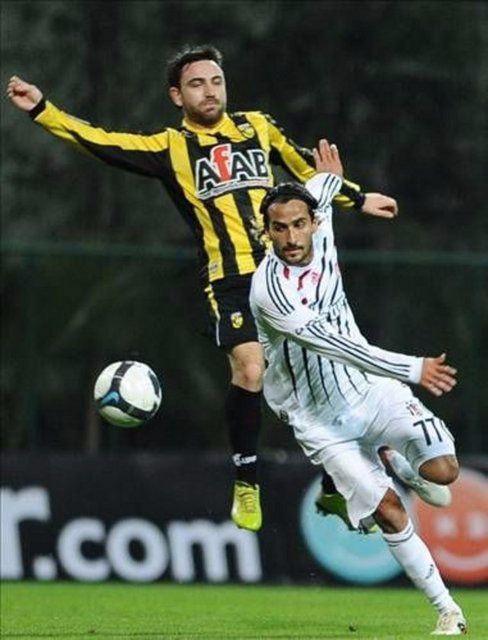<p>Erkan Zengin - Beşiktaş</p>

<p> </p>
