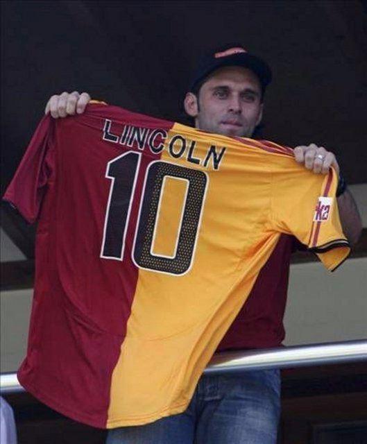 <p>Lincoln - Galatasaray</p>

<p> </p>
