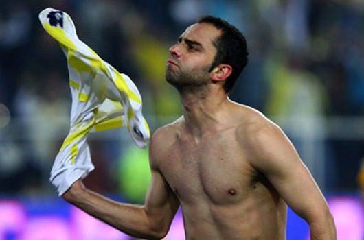 <p><strong>2007-08</strong><br />
Semih Şentürk - 17 gol<br />
Fenerbahçe</p>