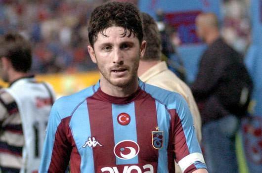 <p><strong>2004-05</strong><br />
Fatih Tekke - 31 gol<br />
Trabzonspor</p>