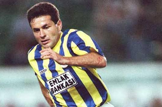 <p><strong>1988-89</strong><br />
Aykut Kocaman - 29 gol<br />
Fenerbahçe</p>

