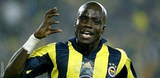 <p>Stephen Appiah</p>
