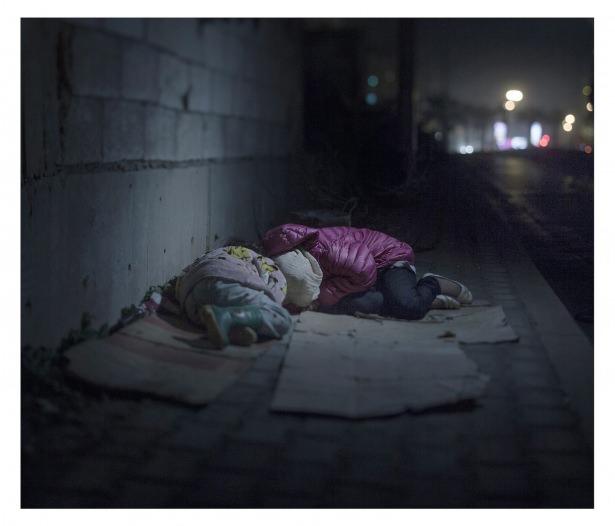 <p>Ralia, 7 yaşında, ve Rahaf, 13 yaşında, Lübnan</p>