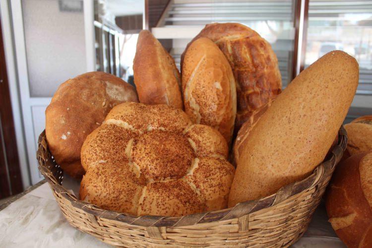 <p>Çünkü bayat ekmekler çöpe gitmesin, tüketilebilesin.</p>
