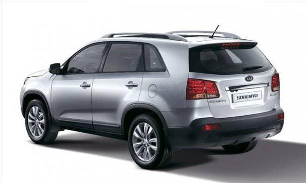 <p>Kia Sorento, ikinci elde 2002 ve 2010 model yılları arasında 23.900 TL ve 60.000 TL aralığında...</p>

<p> </p>

