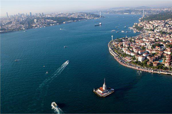 <p>Aralarında İstanbul'un da bulunduğu d&uuml;nyanın suyla b&ouml;l&uuml;nen şehirleri g&uuml;zellikleriyle g&ouml;z kamaştırıyor.</p>

<p>&nbsp;</p>
