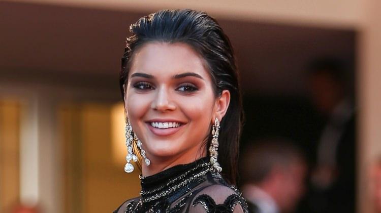 <p>Model Kendall Jenner, "Son 10 Yılın Moda İkonu" ödülüne layık görüldü. </p>