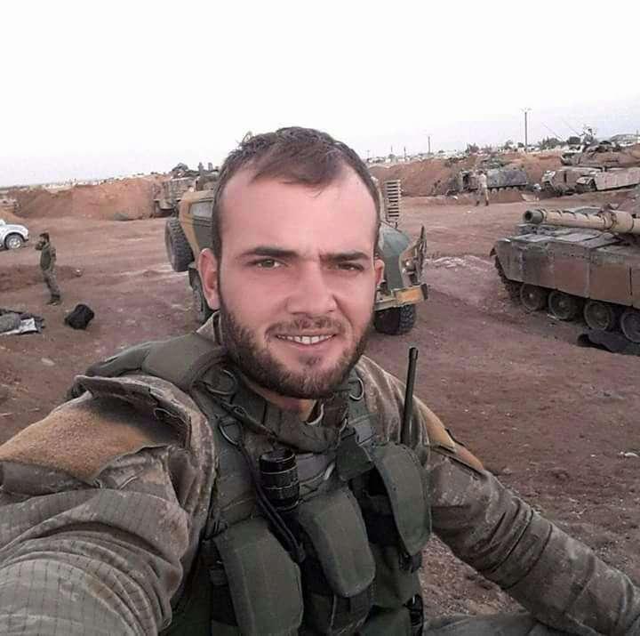 <p><strong>UZMAN ÇAVUŞ HASAVAN KAVUZ - SAMSUN</strong><br />
<br />
Fırat Kalkanı harekatında şehit düşen askerlerden Uzman Çavuş Hasan Kavuz'un ailesine acı haber ulaştı. Aslen Samsun'un Çarşamba İlçesi nüfusuna kayıtlı olan şehidin ailesinin İstanbul'da yaşadığı belirtildi. Bekar olan Şehit Uzman Çavuş Hasan Kavuz'un Çarşamba İlçesi Paşayazı Köyü'nde yarın toprağa verileceği ifade edildi.</p>
