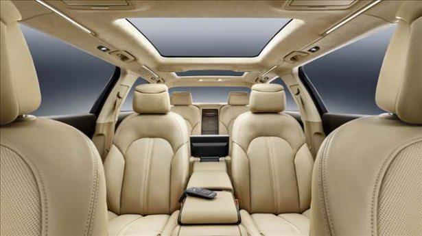 <p>Bu büyük beden otomobilin 2418 kg ağırlığını 3,0 lt'lik 310 HP güç ve maksimum 440 Nm tork üreten altı silindirli bir motor harekete geçiriyor. 0'dan 100 km/s hıza 7.1 saniyede ulaşan otomobilin, maksimum hızı ise 250 km/s olarak açıklanıyor. (Kaynak: Otohaber)</p>
