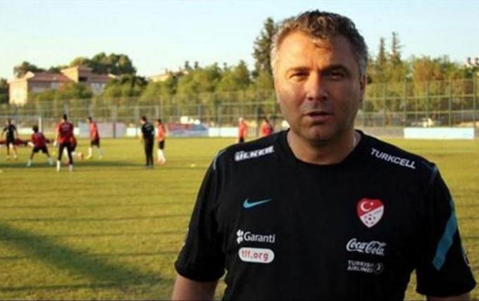 <p><strong>GÖKHAN KESKİN'İN SERGEN ANISI</strong></p>

<p>"Sergen 17 yaşında Beşiktaş'a ilk geldiğinde yanıma verip, 'Bu çocuğa dikkat et at yarışı oynuyor' dediler. Aradan 2 hafta geçti bir baktım, Sergenle birlikte at yarışı kuponu dolduruyoruz."</p>
