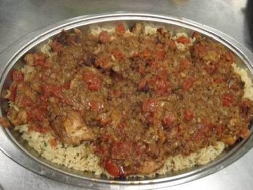 <p>ESKİŞEHİR Ebegümeci, madımak, mantar, kuzu kulağı , Bulamaç, Toyga, Sütlü ovmaç, Göceli (yarma) tarhana, Bıt bıt ve Düğün köfte , Kapama, Haşhaşlı dolama, Tatar böreği ve Cevizli tatlı</p>