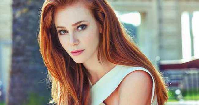 <p>Elçin Sangu -  31</p>

<p> </p>

<p> </p>
