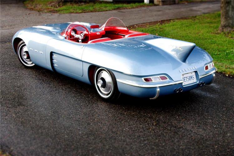 <p>Pontiac Club De Mer</p>
