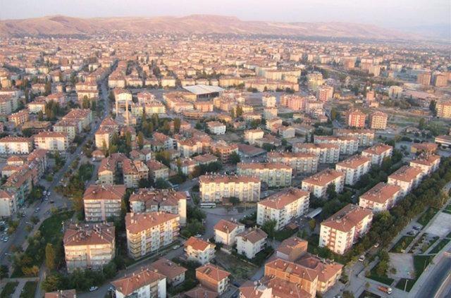 <p><strong>Aksaray</strong></p>
<p>2015 nüfusu: 386.514 kişi.</p>
<p>2016 nüfusu: 396.673 kişi.</p>
<p>Değişim(%): 2,62</p>