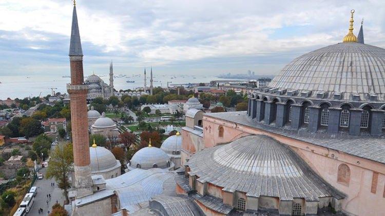 <p><strong>Turist rehberliği</strong></p>

<p>Kişi başı yıllık kazanç: 17.385</p>
