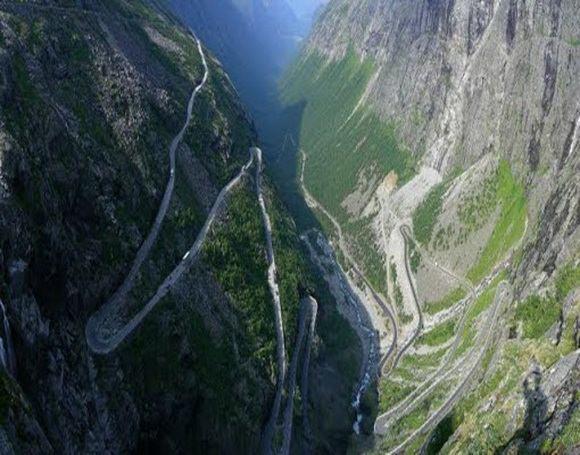 <p>Trollstigen yolu - Norveç</p>

<p> </p>
