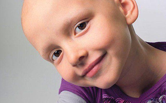 <p>Çocukların ölüm nedenleri arasında en sık rastlanılan nedenlerden biri de kanserdir. Hastalığın erken zamanda teşhis ve tedavisini engellediği için çok dikkatli olunmalı. <strong>Doç. Dr. Ahmet Demir, çocukluk çağı kanser belirtileri hakkında bilgi verdi.</strong></p>
