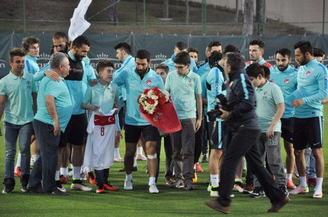 <p>- Çakar'ın prim iddiaları inanılır gibi değil. İnsan hayret ediyor</p>

<p> </p>
