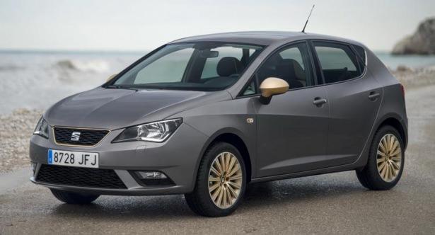 <p>Seat, Ibiza modellerinde Mart ayına özel avantajlı fiyat uygulamasını devreye aldı.<br />
39 bin 900 TL’den başlayan fiyatlar Mart ayına özel sunulan avantajlı fiyat uygulamasında, Reference donanım seviyesindeki Ibiza 1.0 75 HP versiyonu 39 bin 900 TL’den başlayan tavsiye edilen anahtar teslim fiyatlarla sunuluyor.</p>
<p>Yokuş Kalkış Desteği, Hız Sabitleme Fonksiyonu, Yorgunluk Tespit Sistemi, Gündüz Sürüş Farı ve ön hava yastıklarının standart olarak sunulduğu Reference donanımda, isteğe bağlı olarak kış paketi, alüminyum alaşımlı jantlar ve 5" dokunmatik renkli ekrana sahip Bluetooth özellikleri de eklenebiliyor.</p>