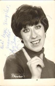 <p>Ayşen Gruda</p>
