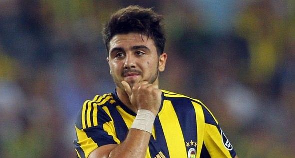 <p>Ozan Tufan</p>

