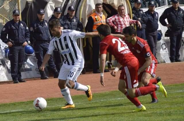 <p><strong>AYDINSPOR</strong></p>

<p>Süper Lig'de yer aldığı sezon sayısı: 3</p>

<p>Şu an bulunduğu lig: 2. Lig Kırmızı Grup</p>
